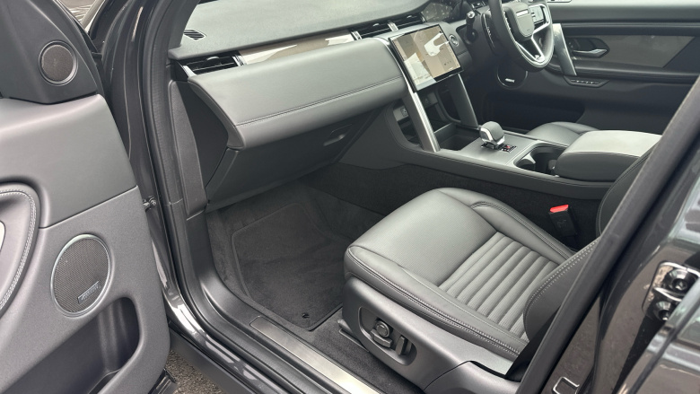 Land Rover Discovery Sport 1.5 P270e Metropolitan 5dr Auto [5 Seat] Station Wagon